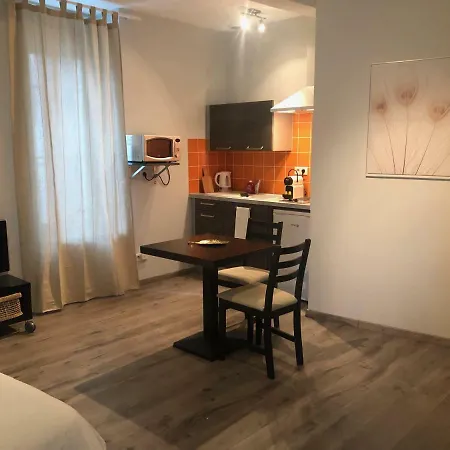 Appart-hotel De Garonne Appartement *